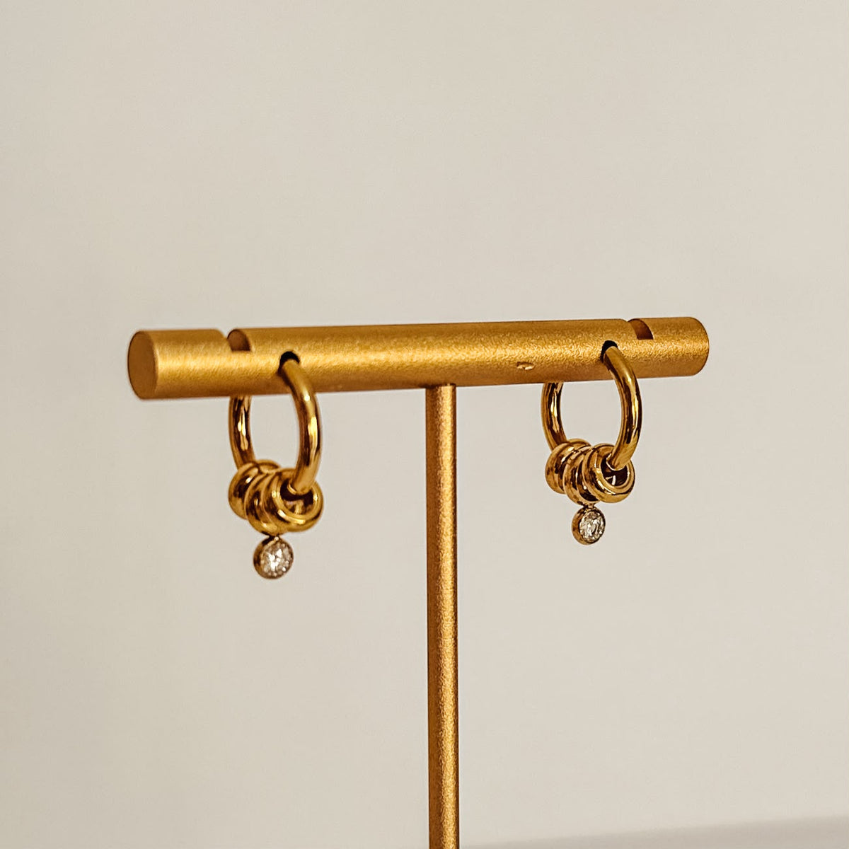 Aretes Breddi