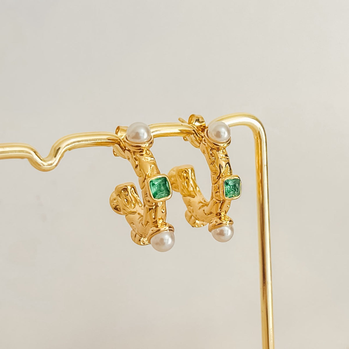 Aretes Monica